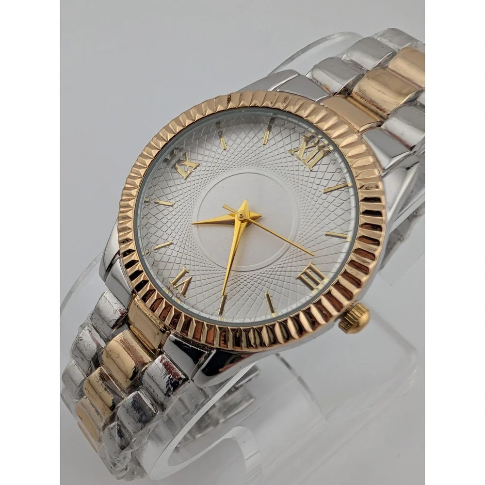 Women's Quartz Watch 30mm Case Two Tone 7.5
